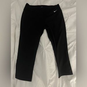 NIKE CROP LEGGINGS